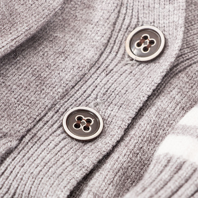 Keep Your Furry Friend Cozy with Our Warm Pet Sweater Coat