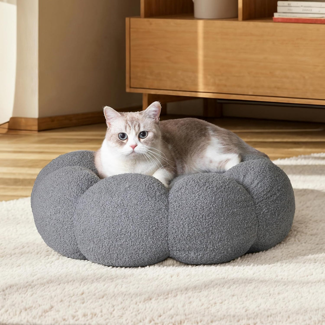 Calming Fluffy Flower Round Pet Bed